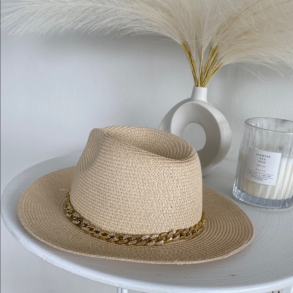 Elegant Beige Fedora with Gold Chain Accent